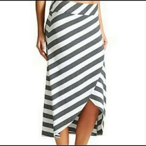 Athleta Charcoal Striped Faux Wrap Skirt